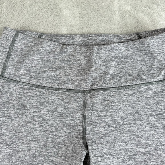 Patagonia Capri Legging Womens 28x19 Gray Heathered Cropped Activewear Gym - Picture 8 of 14